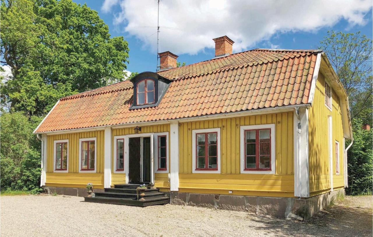 4 Bedroom Gorgeous Home In Lindesberg Zewnętrze zdjęcie